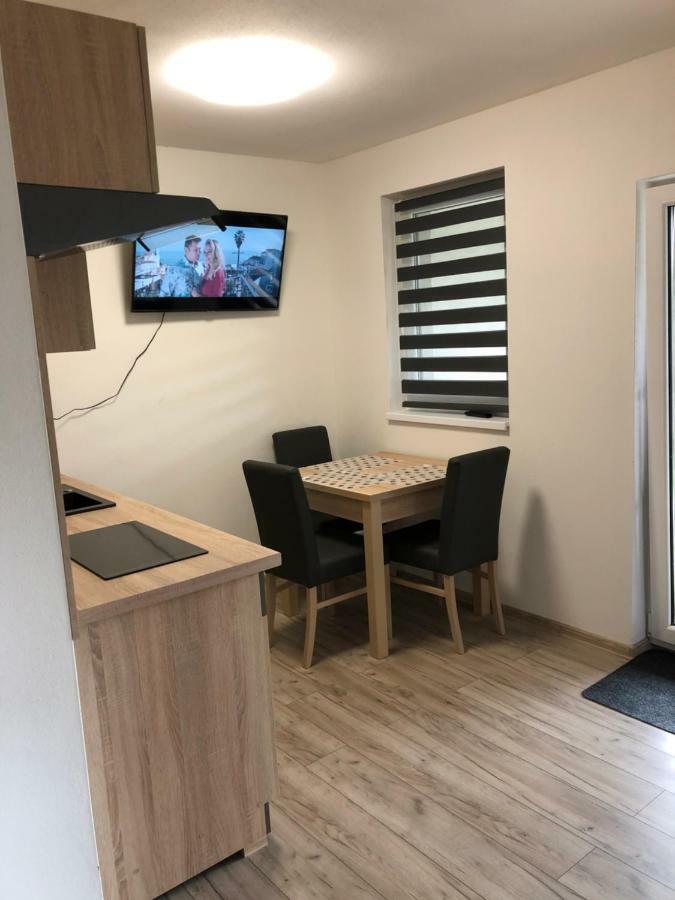 Apartmanovy Dom Magda Vrbov Exterior foto